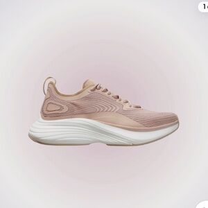 APL mauve pink STREAMLINE SNEAKERS Size 8.5